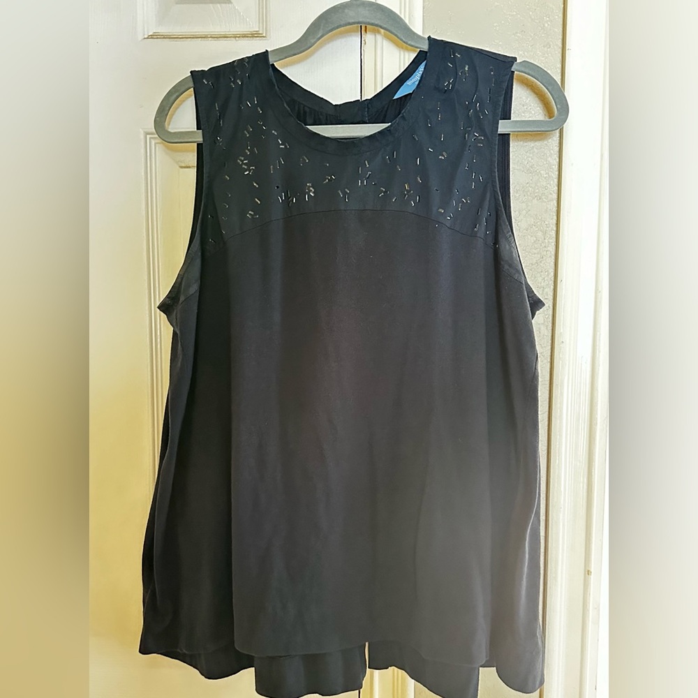 Vera Wang petite XL blue tank with snap up back